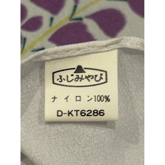 Vintage Japanese Geisha Print Decorative Fabric Scarf Art 28" X 28" 100% Nylon - Picture 4 of 4